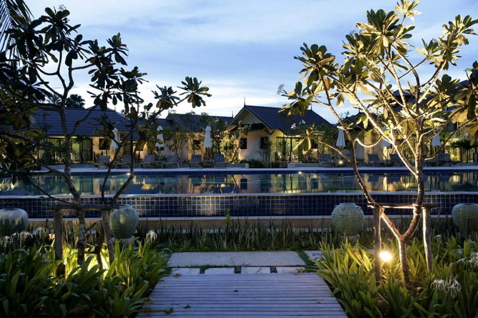 Kuiburi Hotel & Resort Kui Buri Buitenkant foto